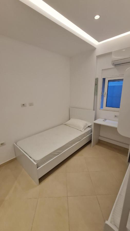 Sea And City View Apartment Sarande Ngoại thất bức ảnh